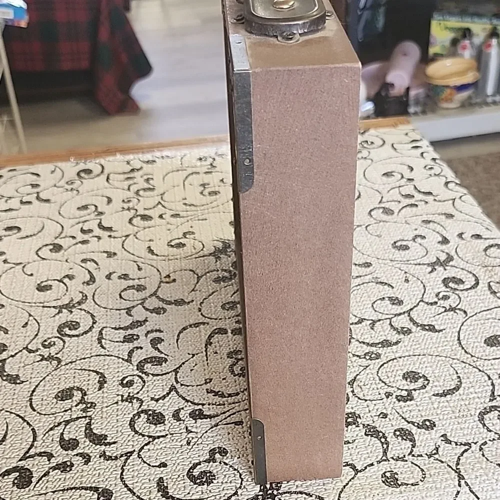 Vintage-Style Map Photo Frame - Picture 4 of 6